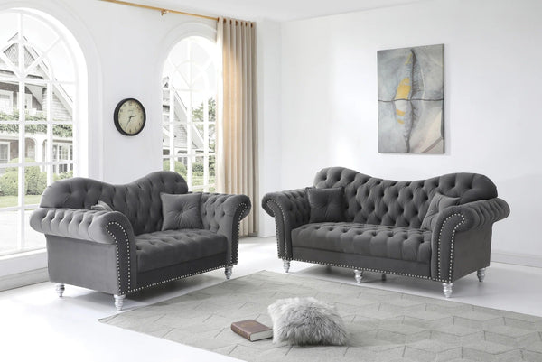 Ellen Chesterfield Sofa